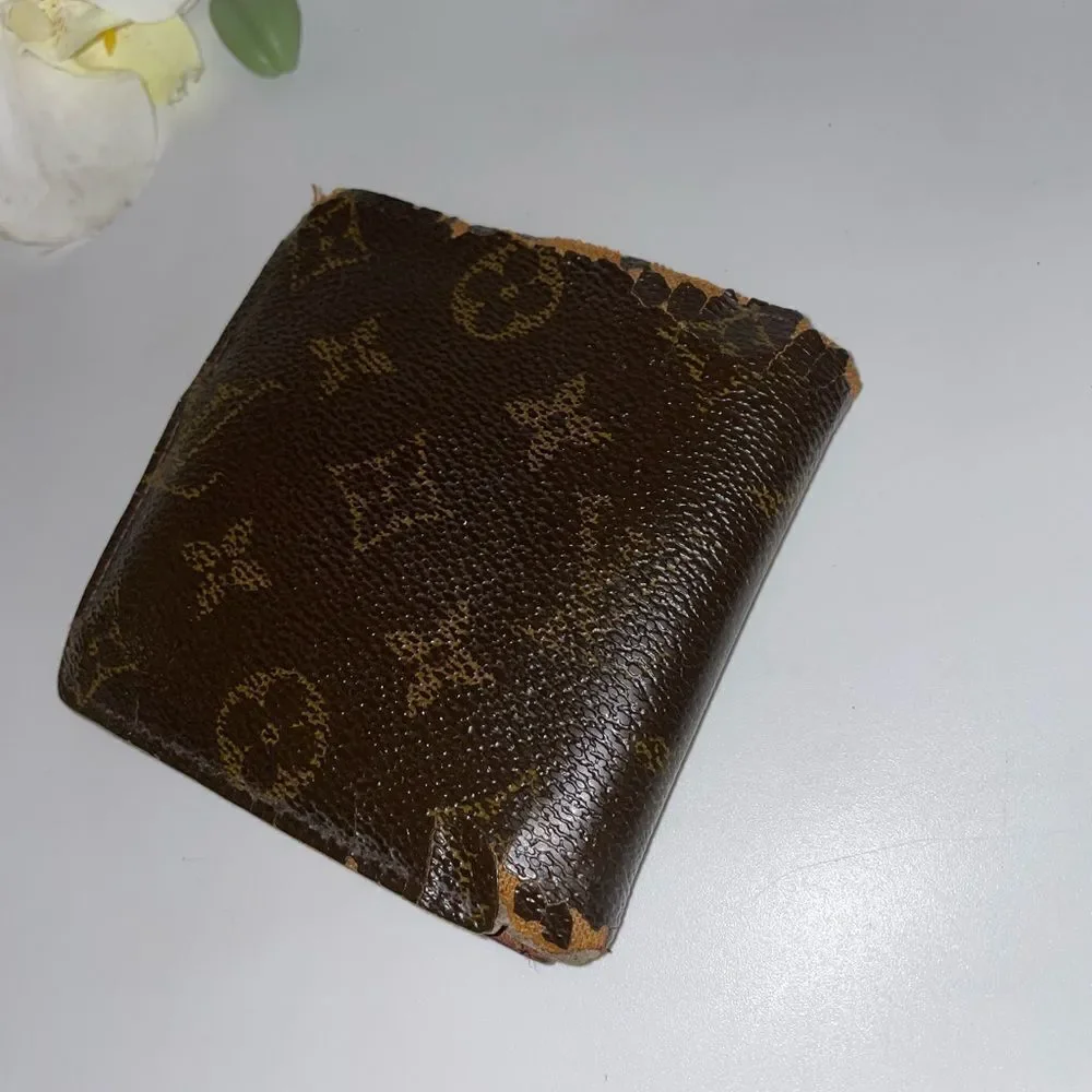 Authentic Louis Vuitton Monogram Bifold Wallet Mens